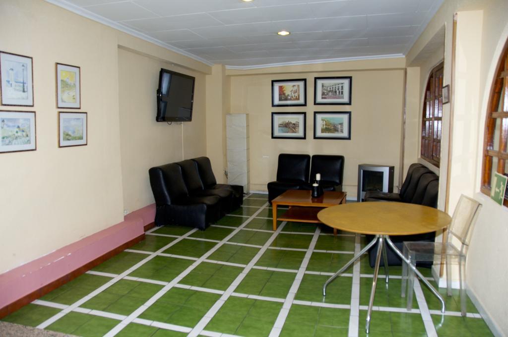 Hostal El Jardin Benidorm Exteriér fotografie